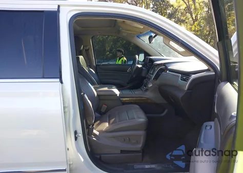 2016 GMC Yukon Xl Denali z USA, uszkodzony, nr VIN 1GKS2HKJ7GR390029